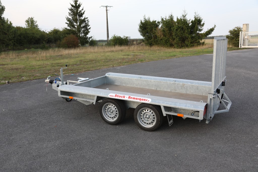 Transportmaschine 3m x 1 m50 3500kg