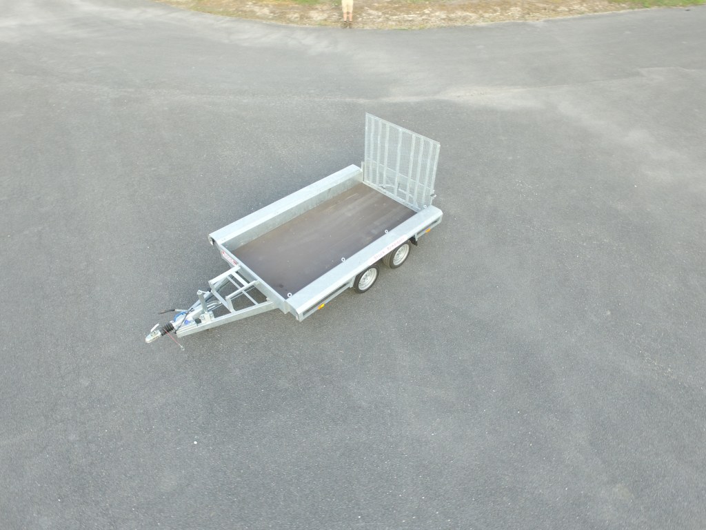 Transportmaschine 3m x 1 m50 3500kg