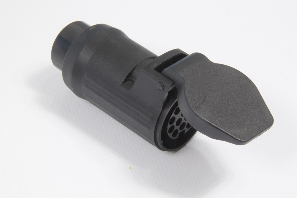 Adaptateur 13-7 poles