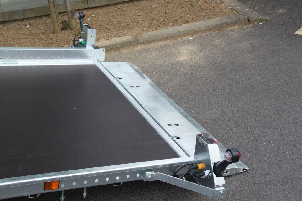 Lider Plateau robust 2m54 750kg