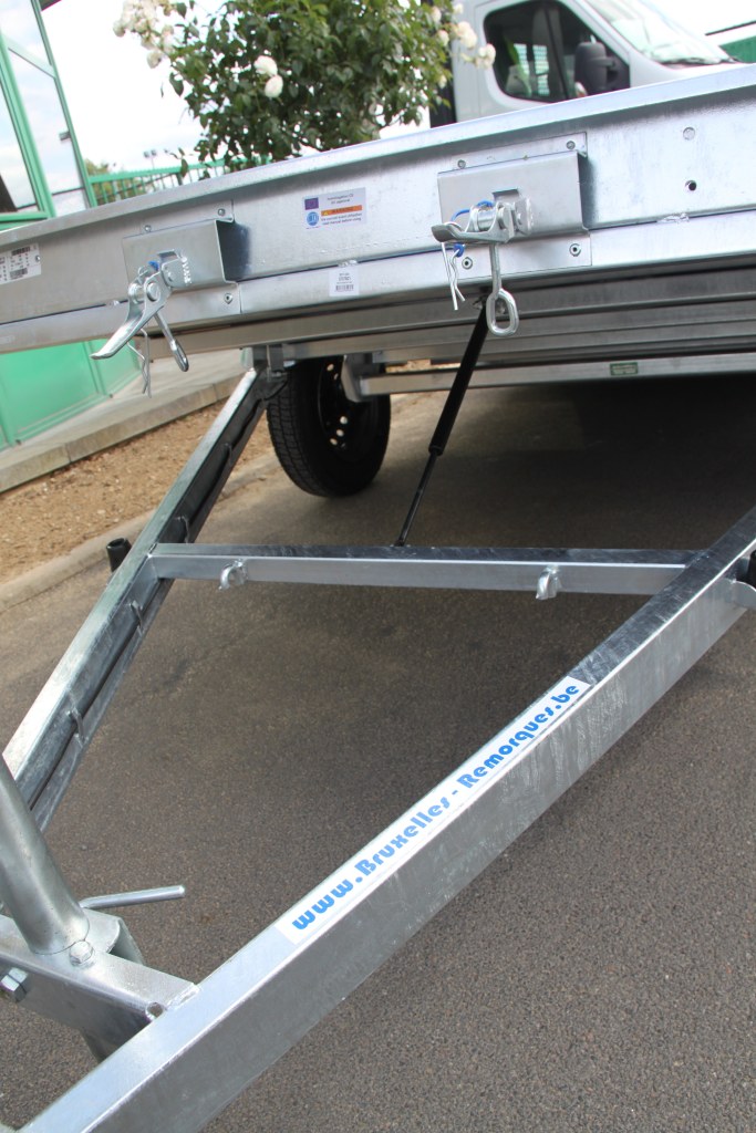 Lider Plateau robust 2m54 750kg
