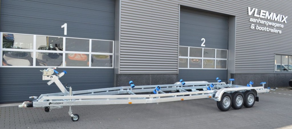 9m20-2m55 - 3x1500 kg - 3500 kg - VLEMMIX - Remorque Porte-Bateau