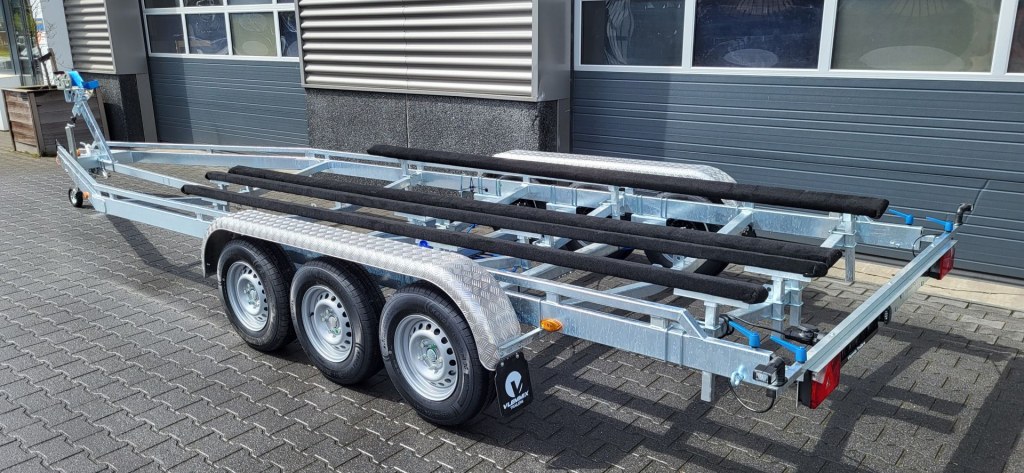 Remorque à poutres Vlemmix 8,4m 3×1350 kg