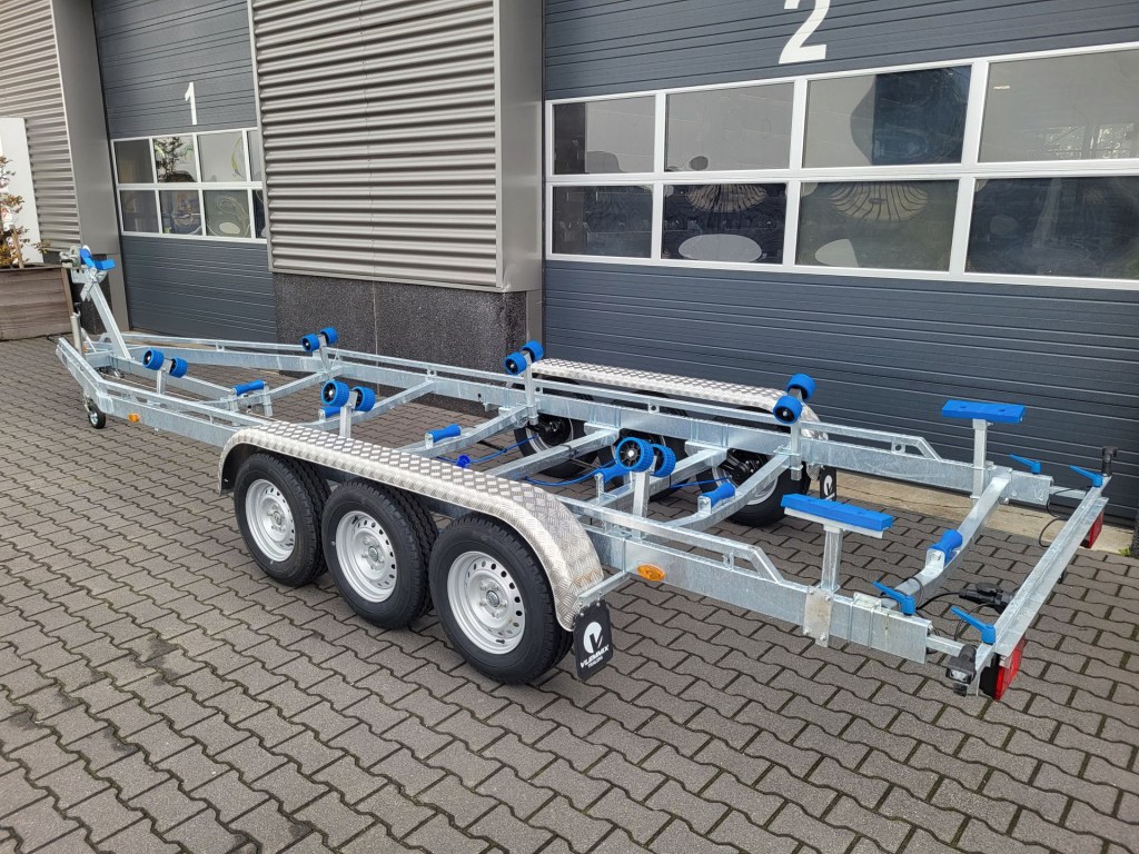 Remorque bateau Vlemmix 7,8 m 3×1350 kg