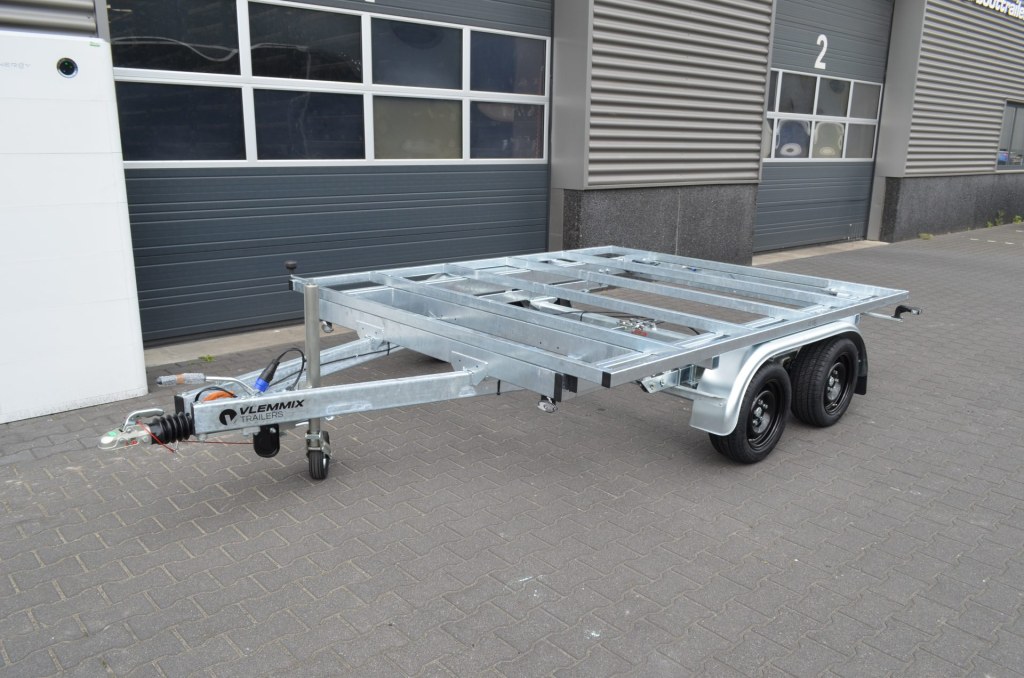 Remorque plateau détachable Vlemmix 300 2×1800 kg