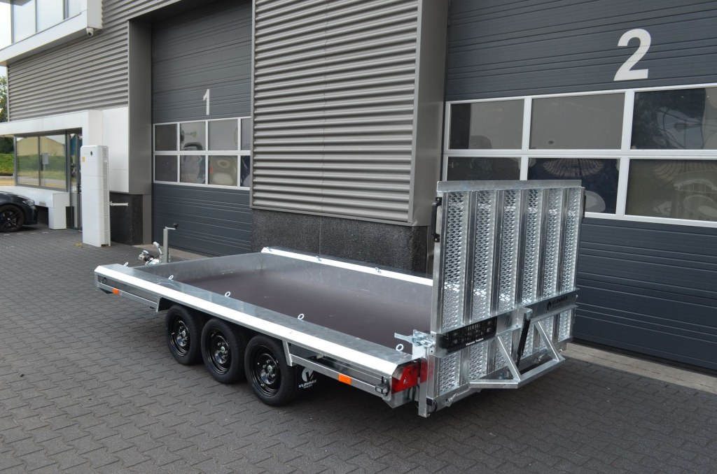 Porte-engins Vlemmix 3×1350 kg – 400×180