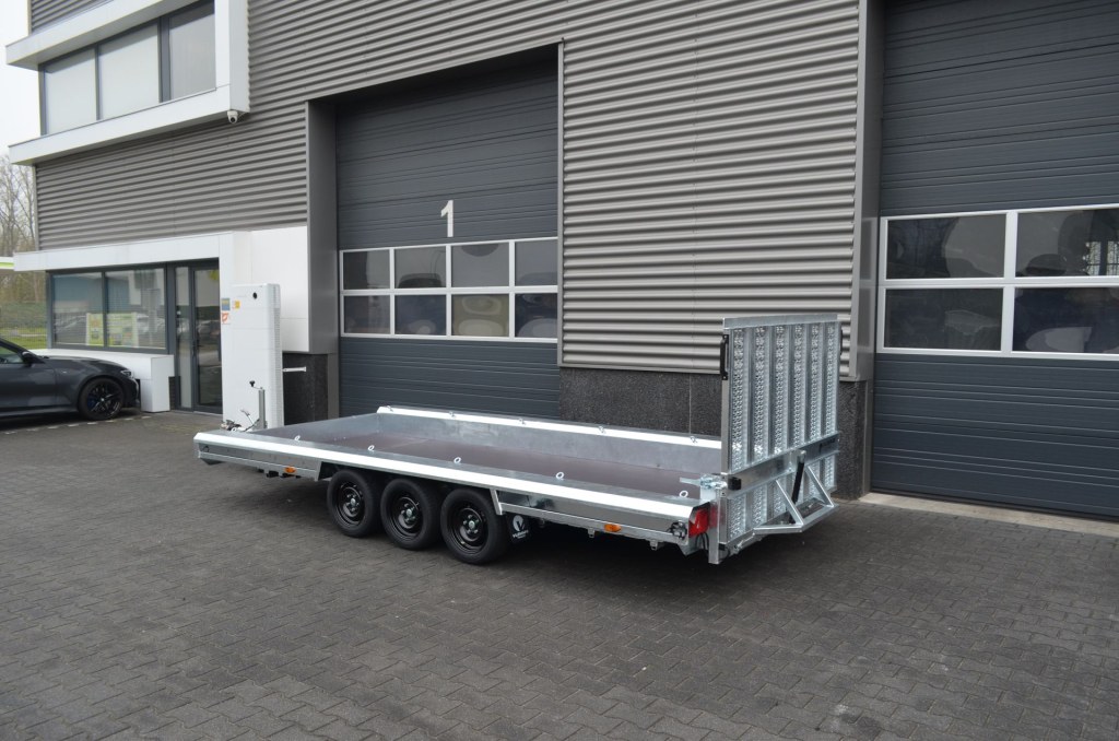 Porte-engins Vlemmix 3×1350 kg – 480×180