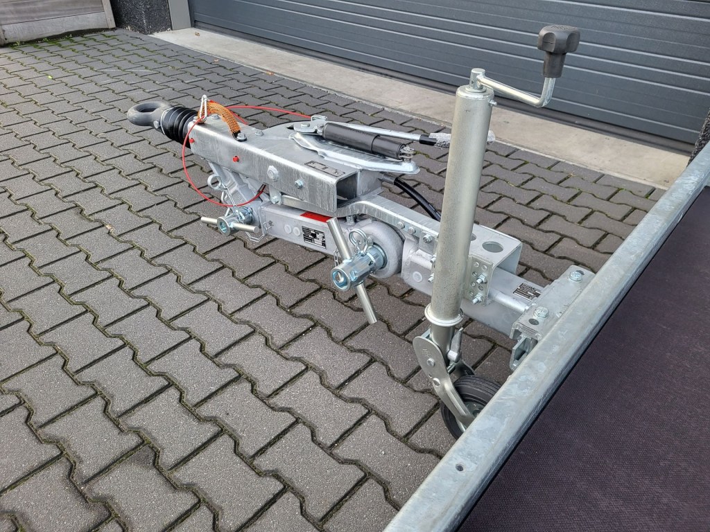 Porte-engins à col de cygne Vlemmix 3500 kg – 300×150