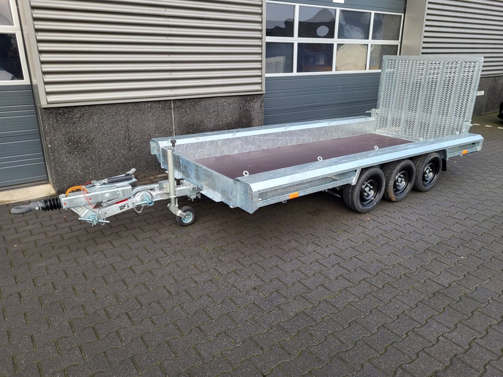 Porte-engins à col de cygne Vlemmix 3×1350 kg – 400×150