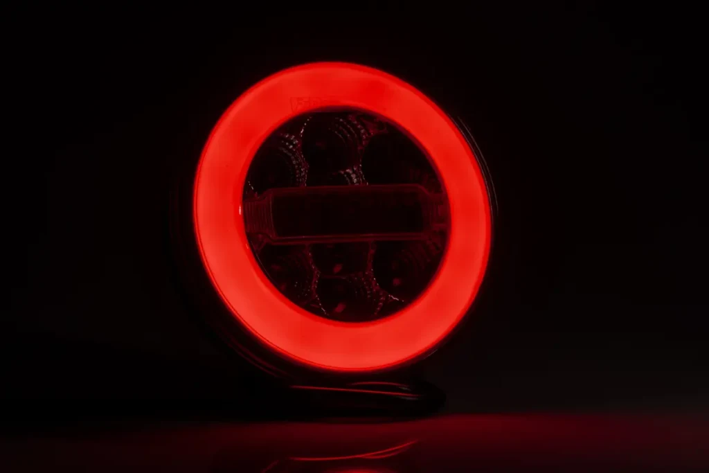 Feu arrière universel à LED 12/24V, rond, 3-fonctions